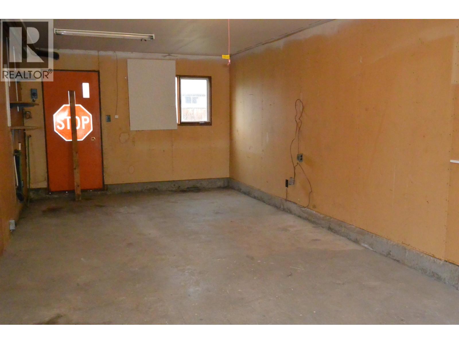 3443 ALFRED AVENUE, Smithers