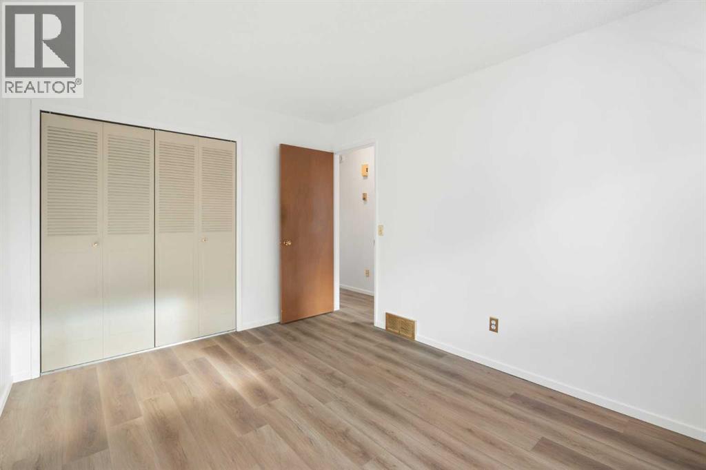 Single Family House Bungalow for Sale in  Dovercliffe Close SE Dover Calgary 