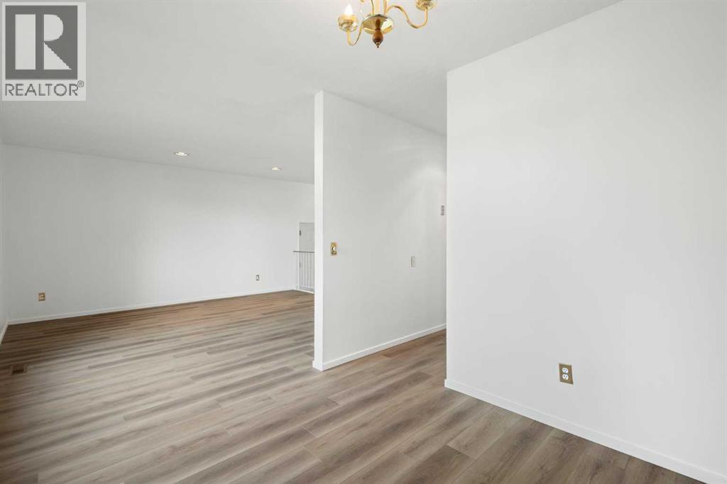 Single Family House Bungalow for Sale in  Dovercliffe Close SE Dover Calgary 