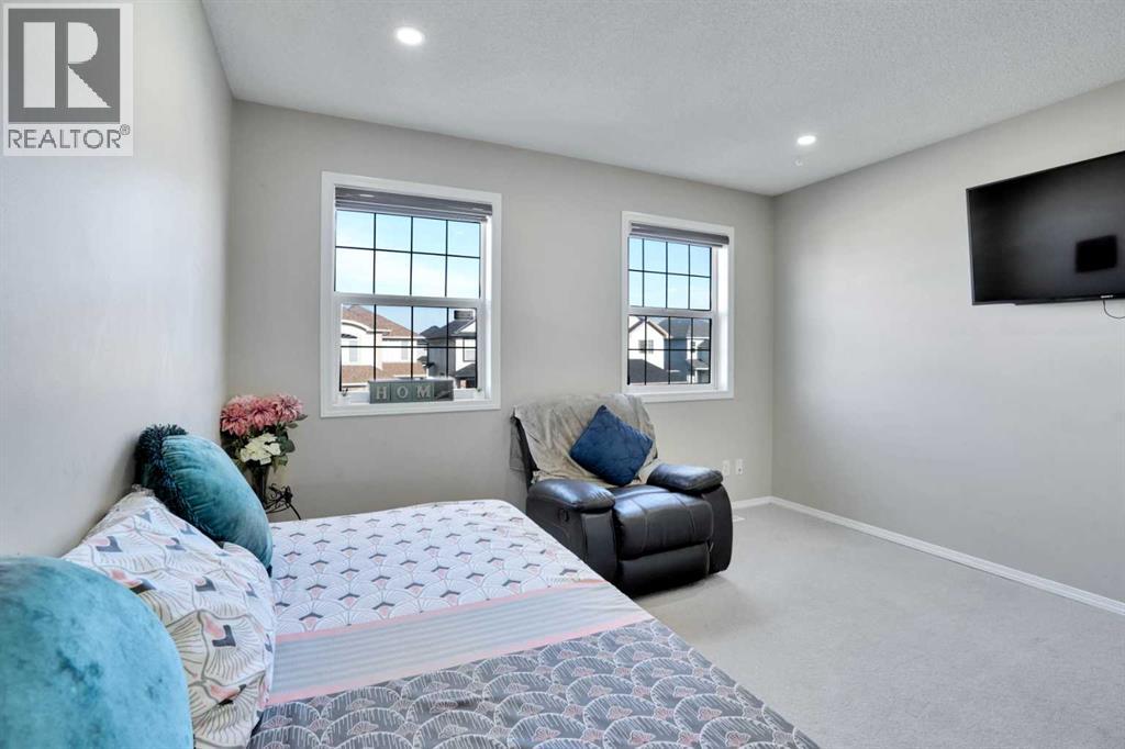 Single Family House for Sale in  Saddlehorn Crescent NE Saddle Ridge Calgary 