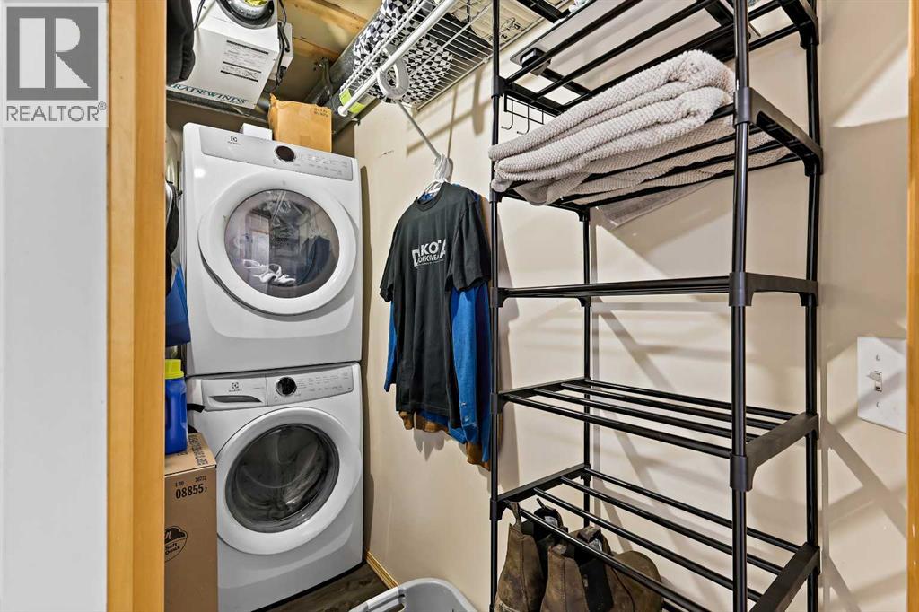 Single Family House Bungalow for Sale in   Everridge Square SW Evergreen Calgary 