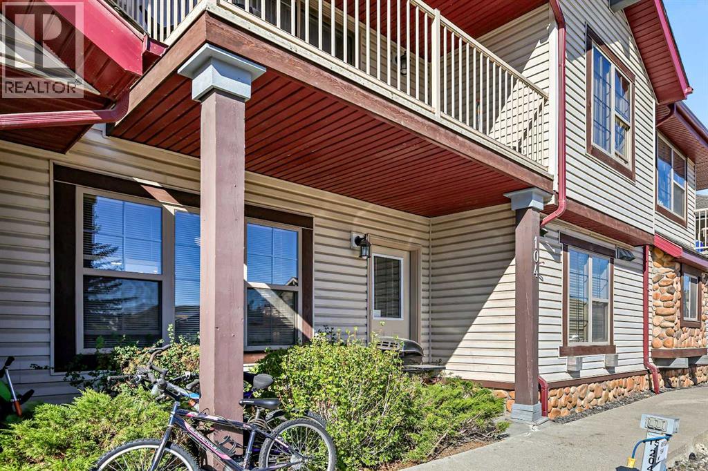 104, 15 Everridge Square SW, Calgary, Alberta