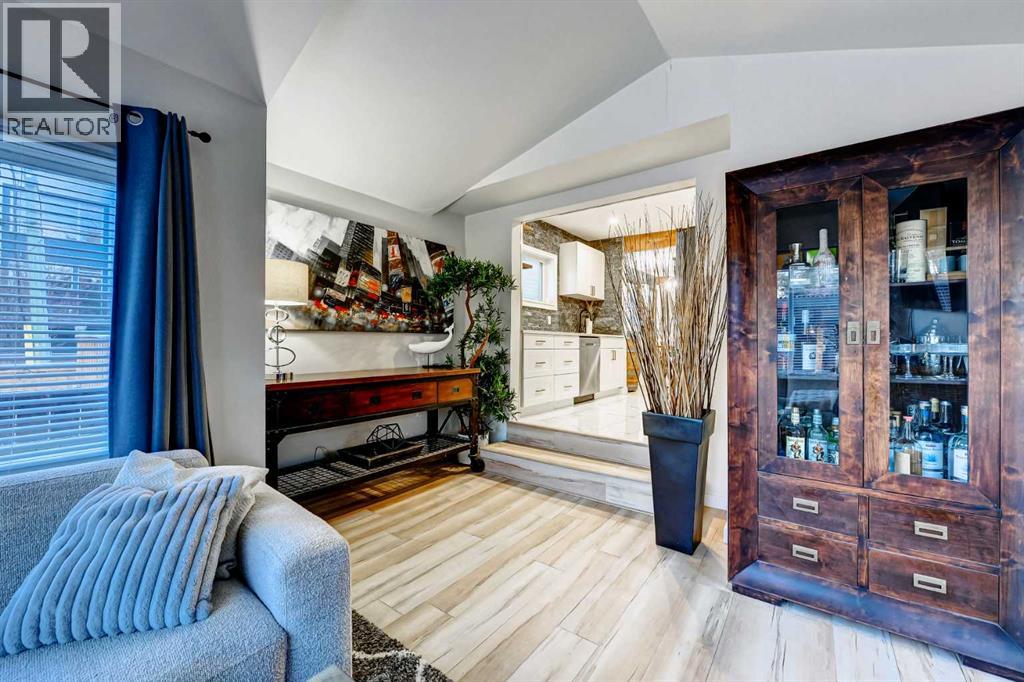 Single Family House for Sale in   Street SW Altadore Calgary 