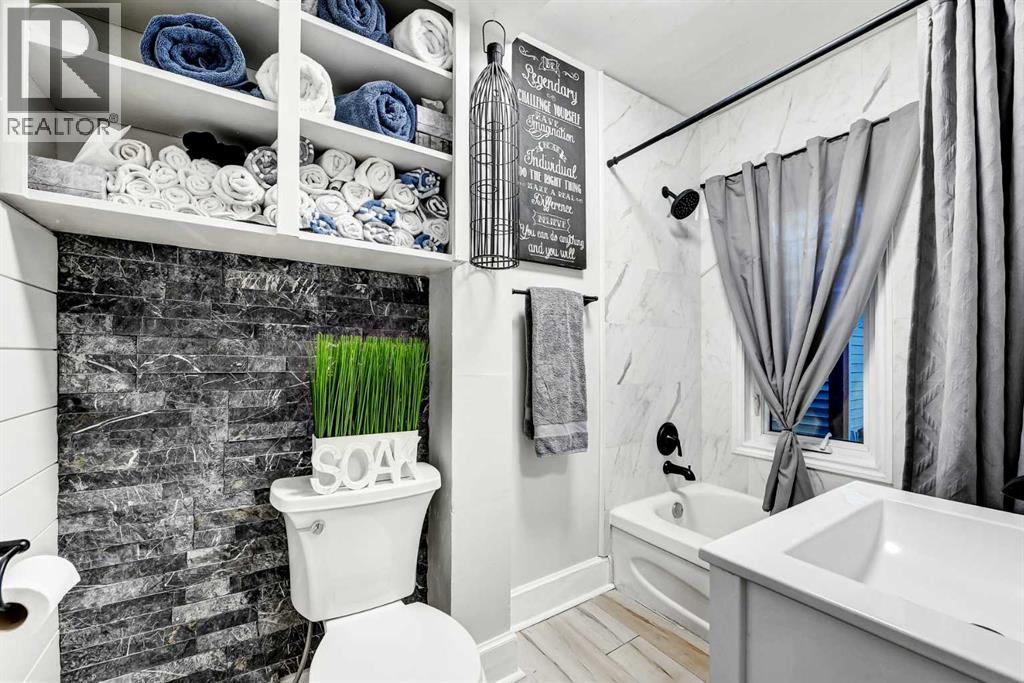 Single Family House for Sale in   Street SW Altadore Calgary 