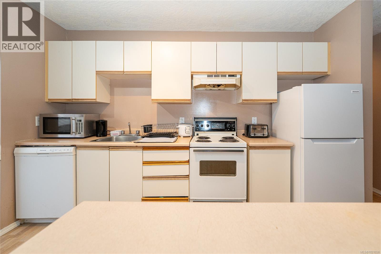 103 2525 Dingwall St, Duncan