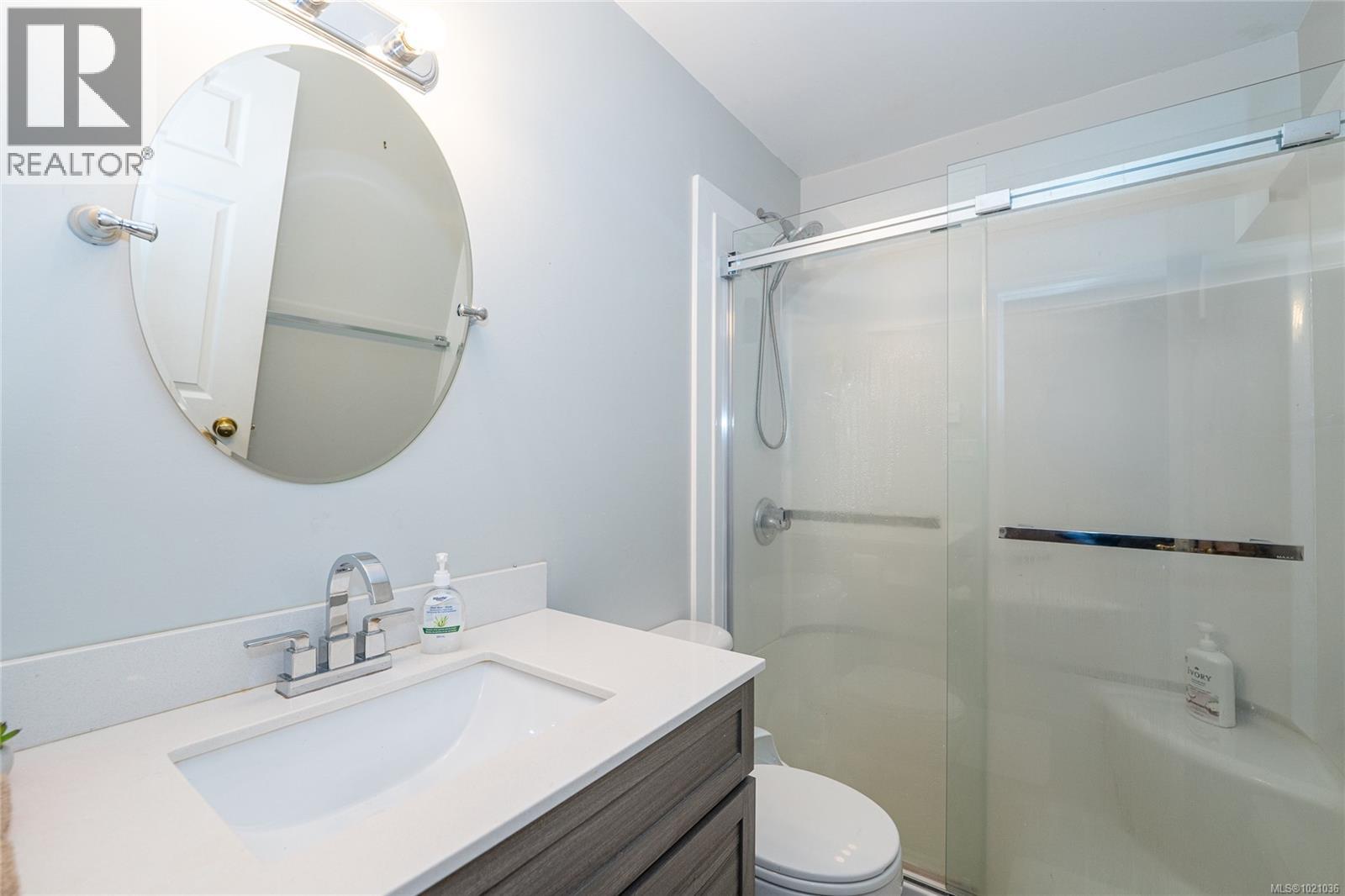 103 2525 Dingwall St, Duncan