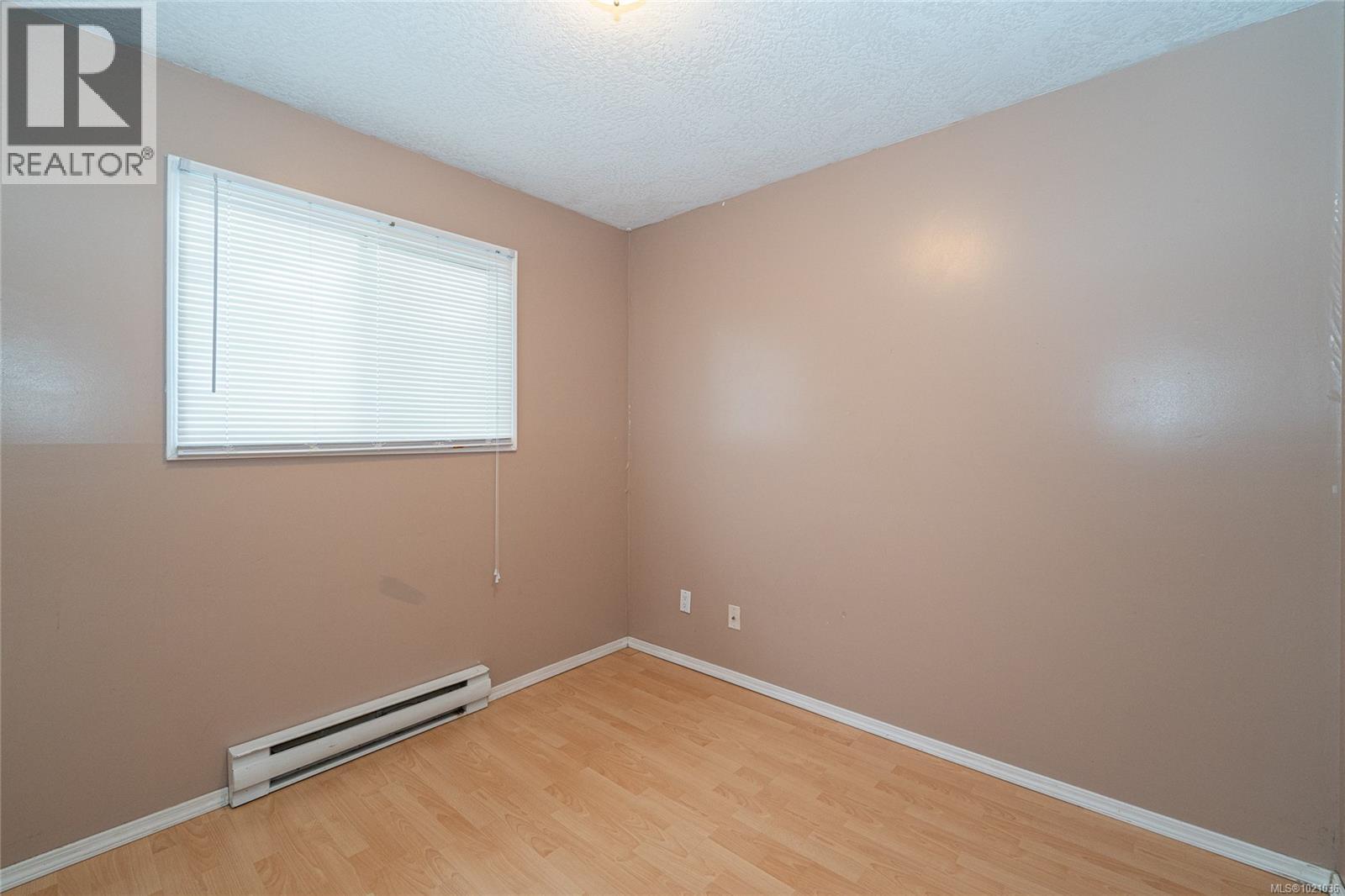 103 2525 Dingwall St, Duncan