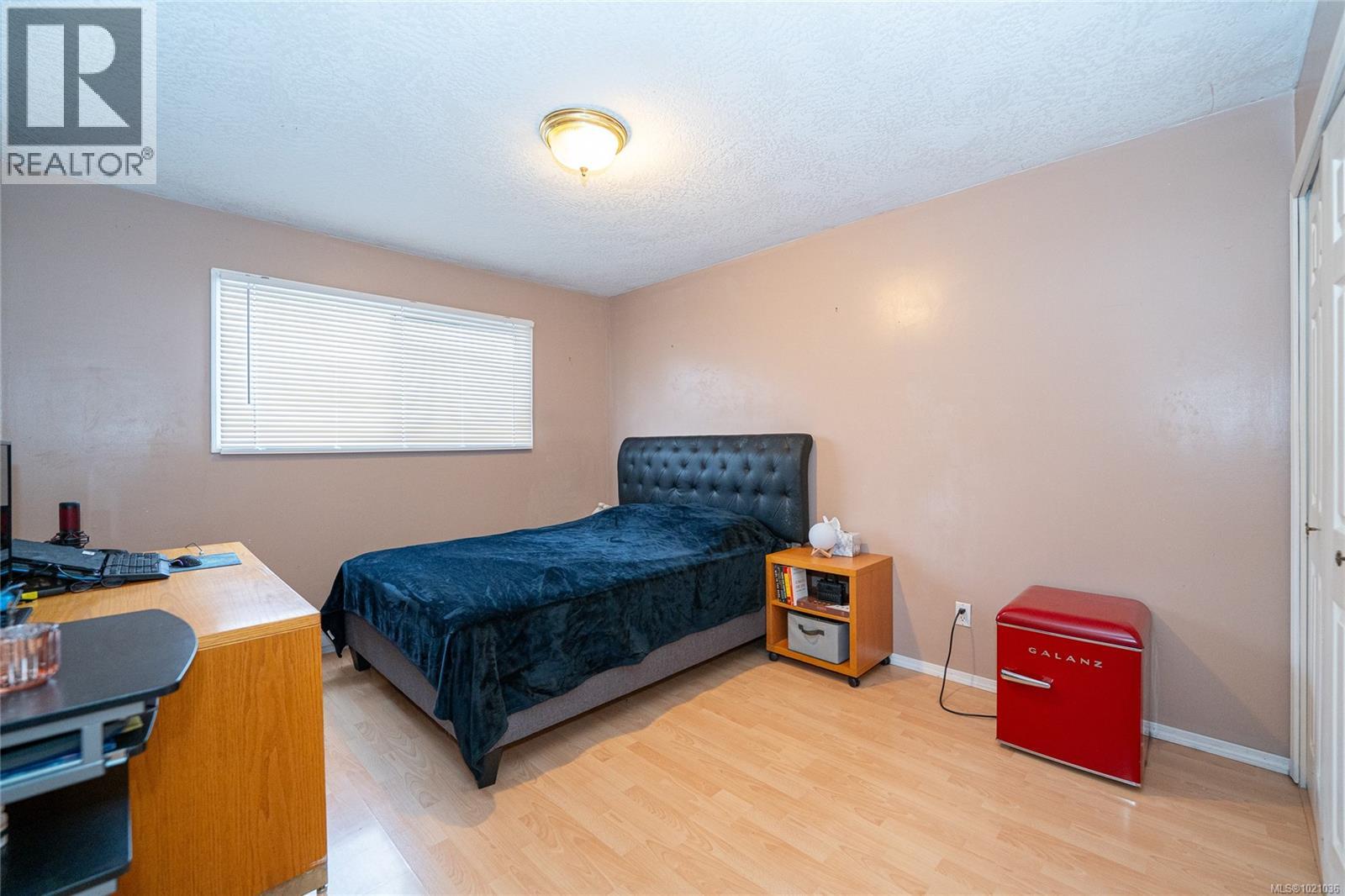 103 2525 Dingwall St, Duncan