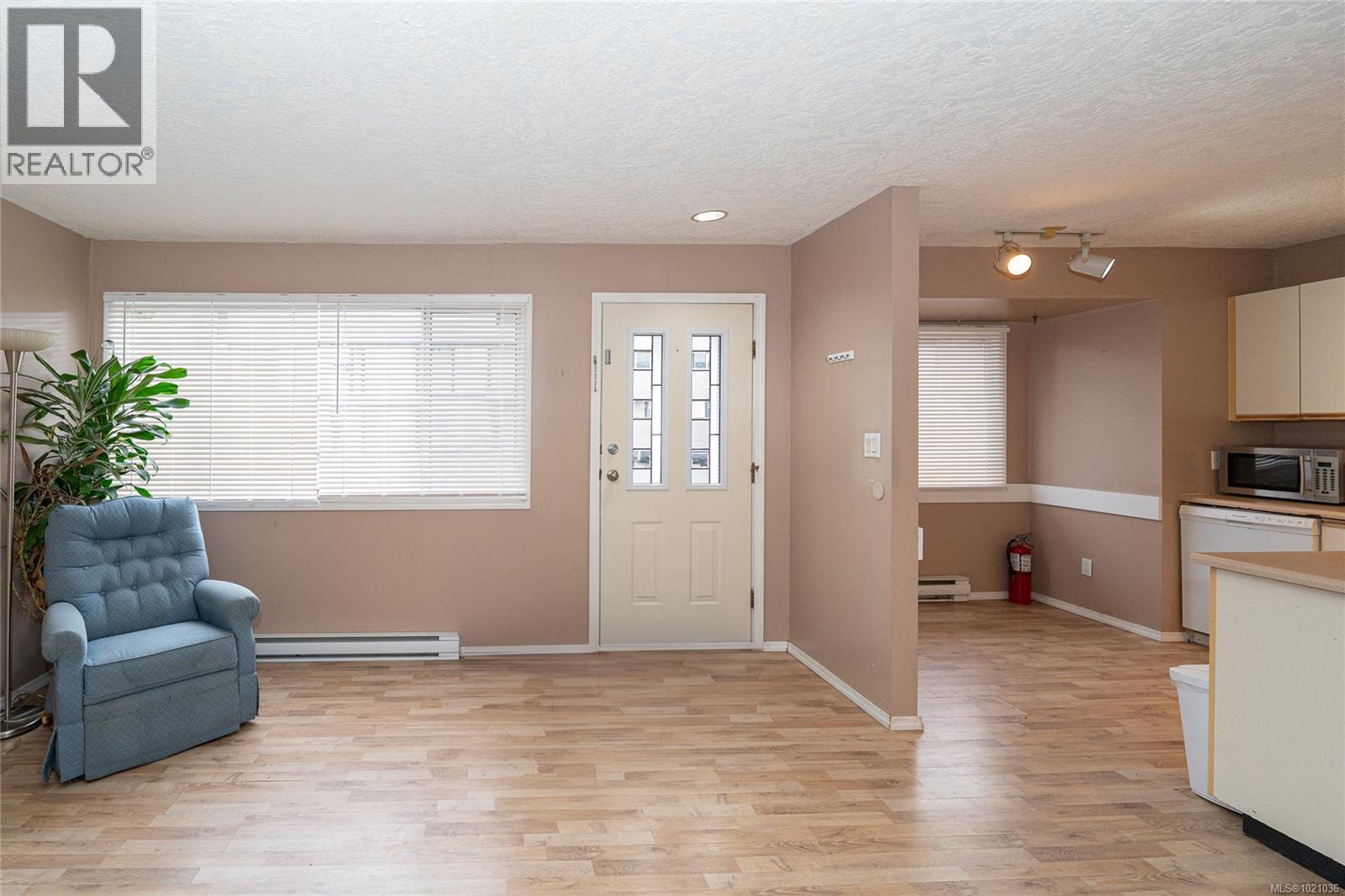 103 2525 Dingwall St, Duncan