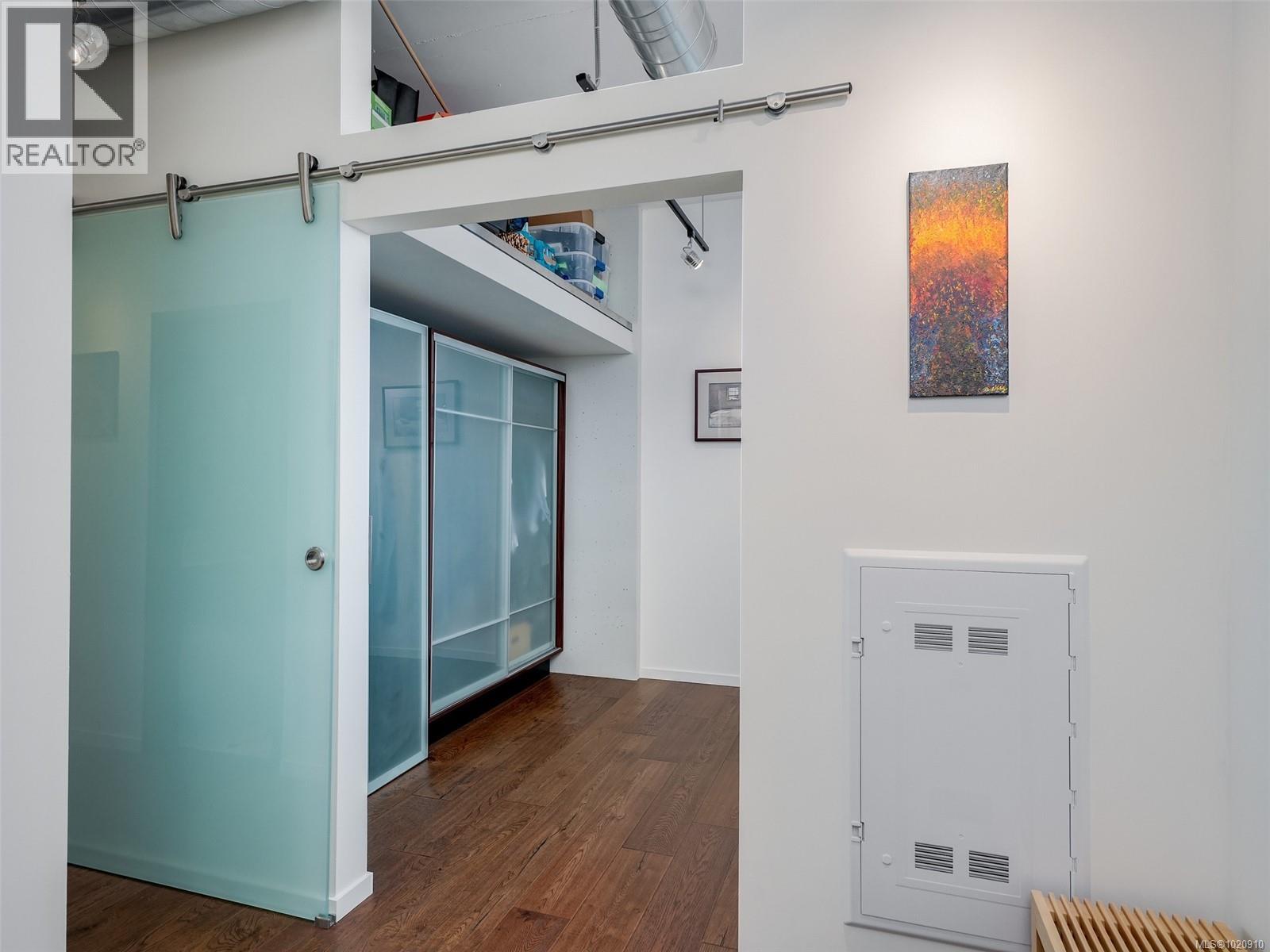 501 1029 View Street, Victoria