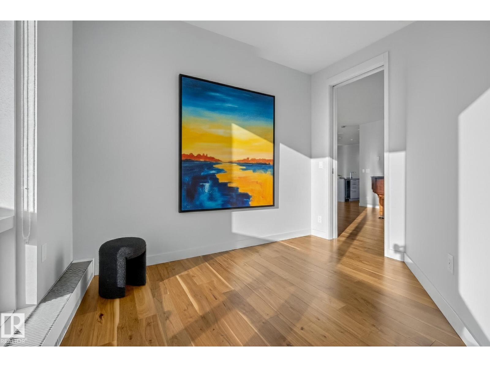 #4704 10360 102 ST NW, Edmonton