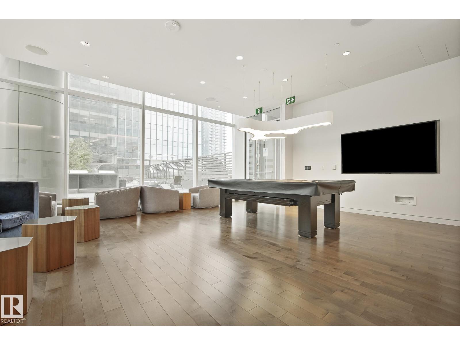 #4704 10360 102 ST NW, Edmonton