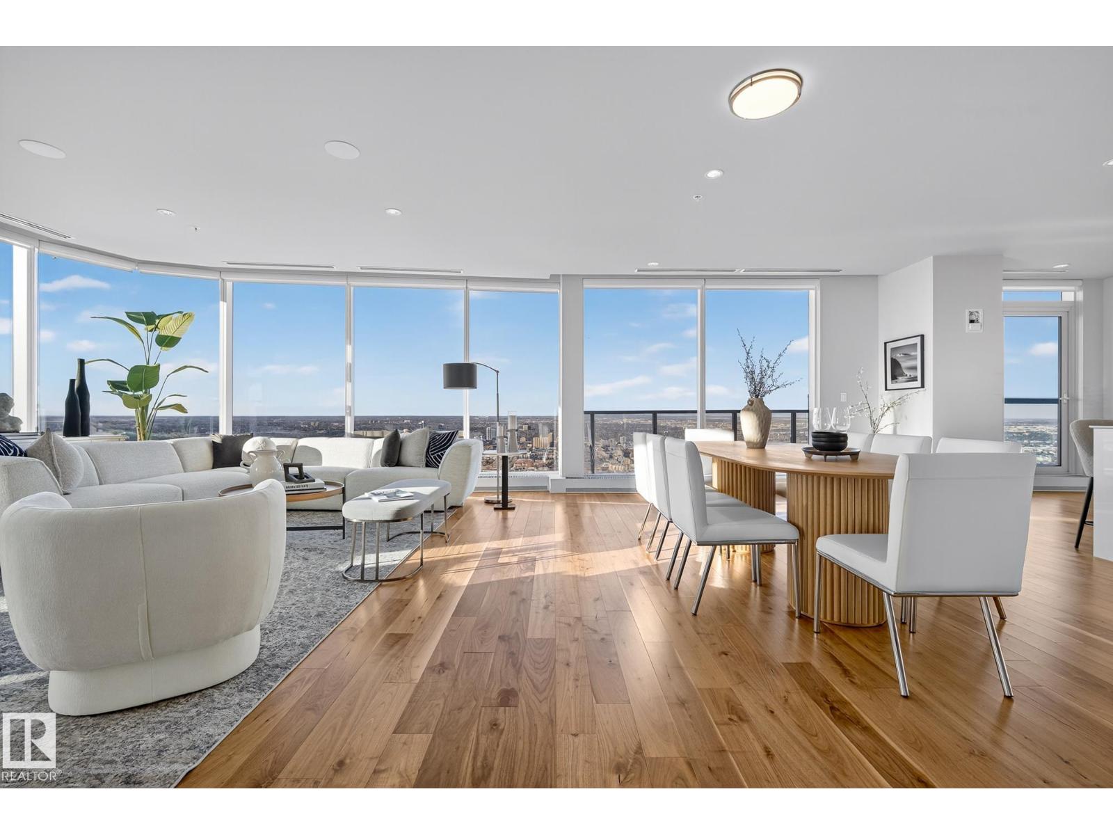 #4704 10360 102 ST NW, Edmonton