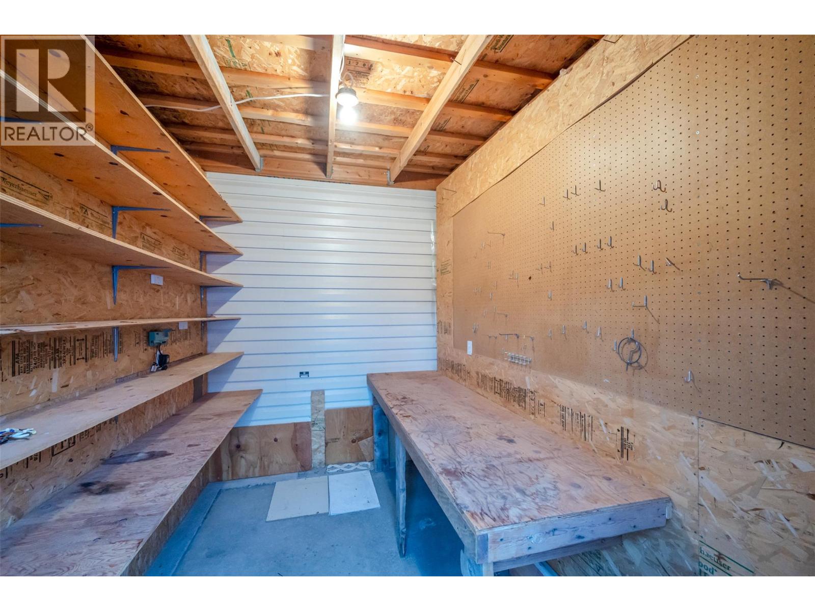 6778 TUCELNUIT Drive Unit# 39, Oliver