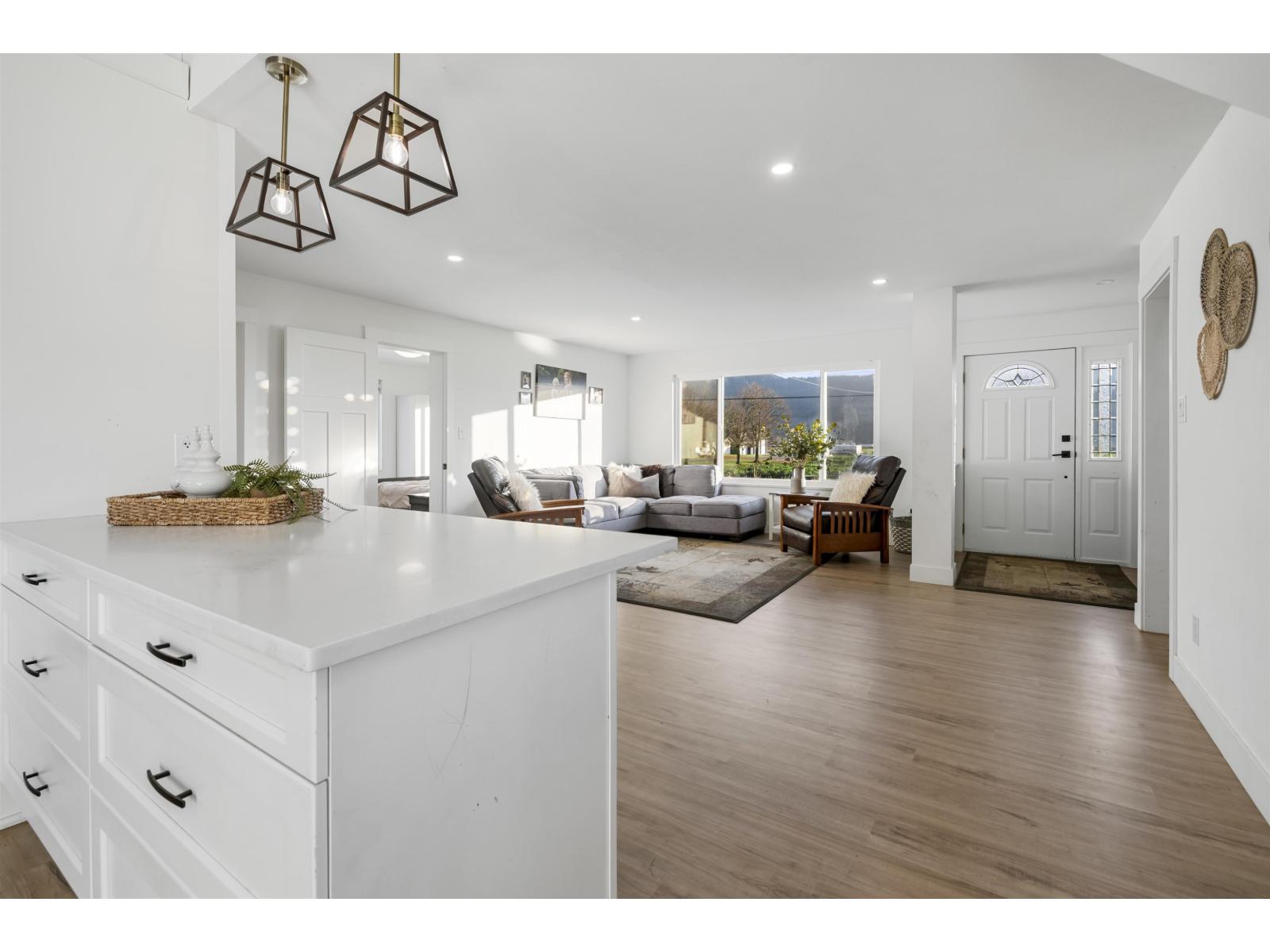 49111 CHILLIWACK CENTRAL ROAD, East Chilliwack, Chilliwack