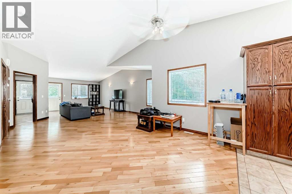 5517 52 Avenue Close, Innisfail