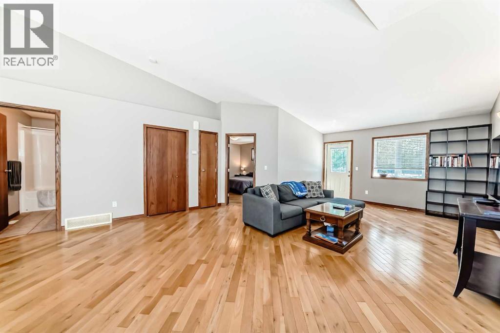 5517 52 Avenue Close, Innisfail