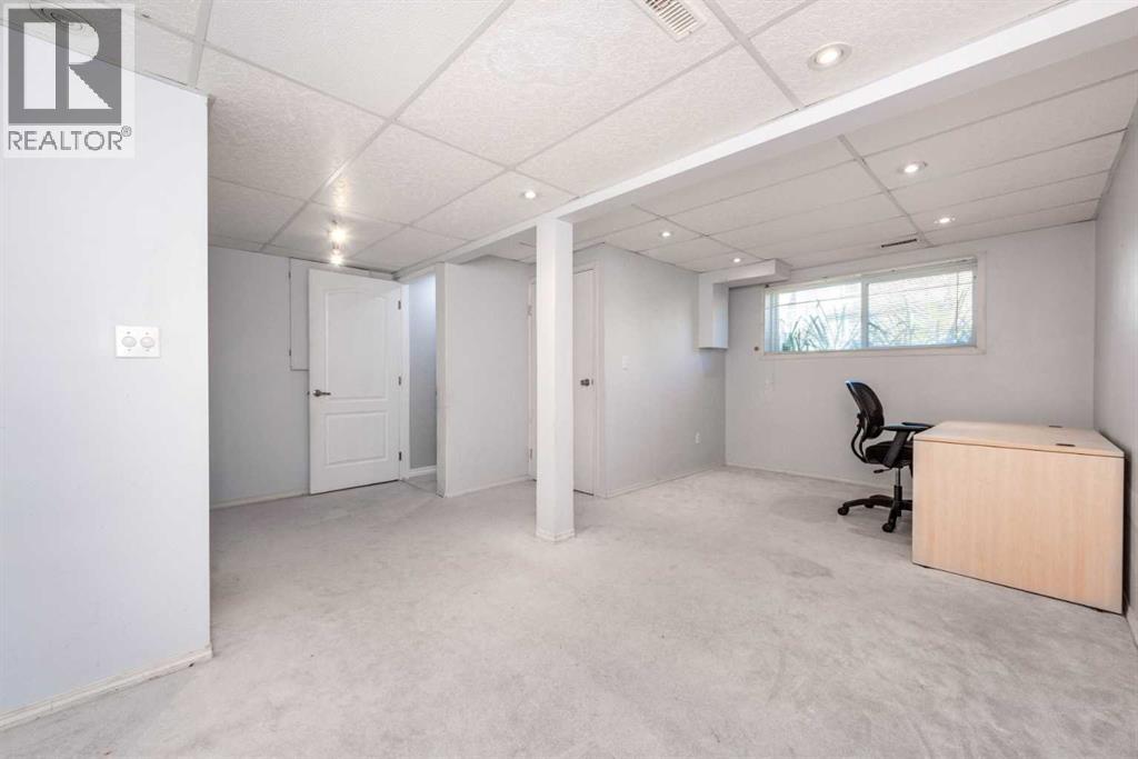 Single Family House for Sale in   Templewood Drive NE Temple Calgary 