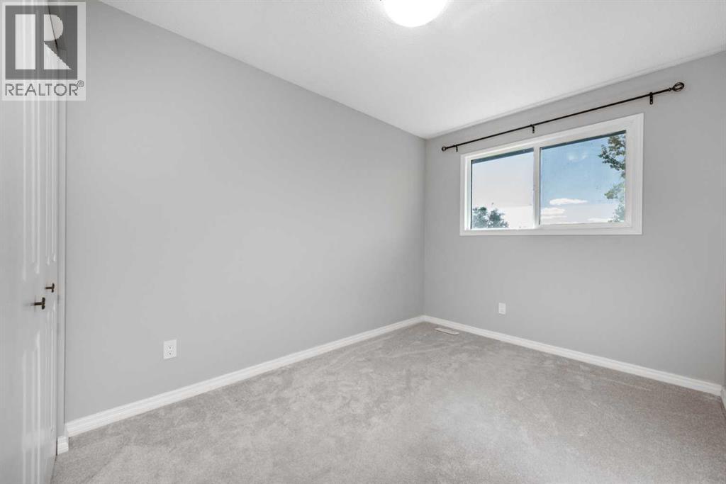 Single Family House for Sale in   Templewood Drive NE Temple Calgary 