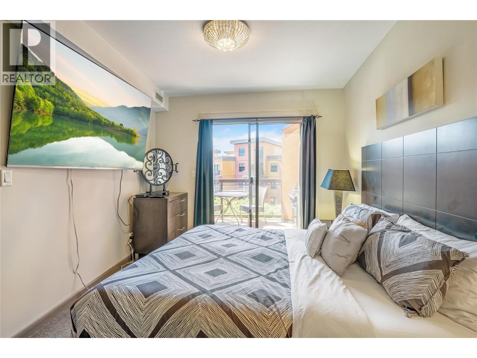 629 654 Cook Road, Kelowna