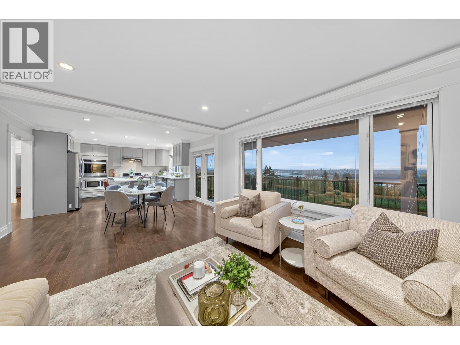 1314 CHARTWELL DRIVE, West Vancouver