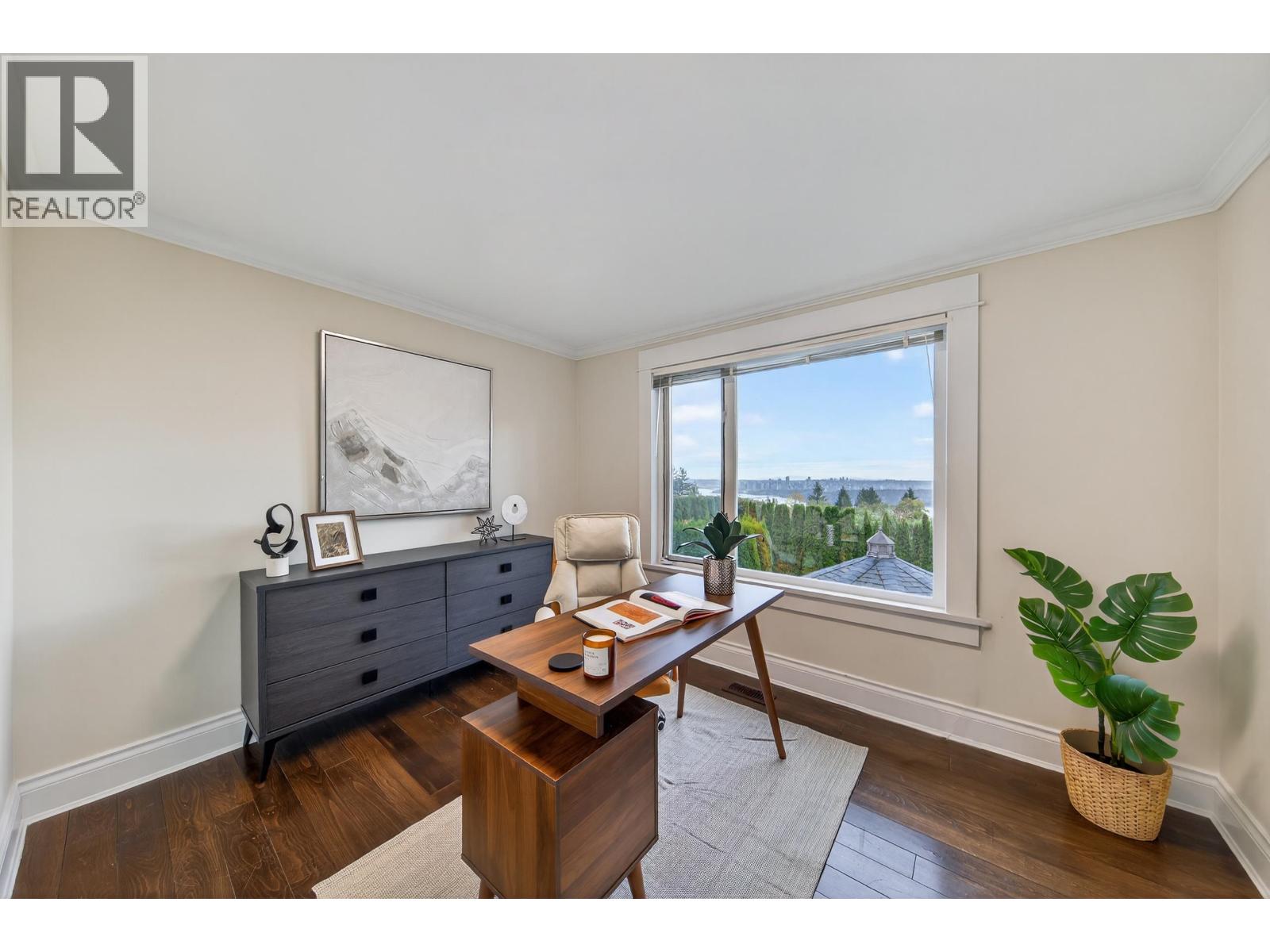 1314 CHARTWELL DRIVE, West Vancouver