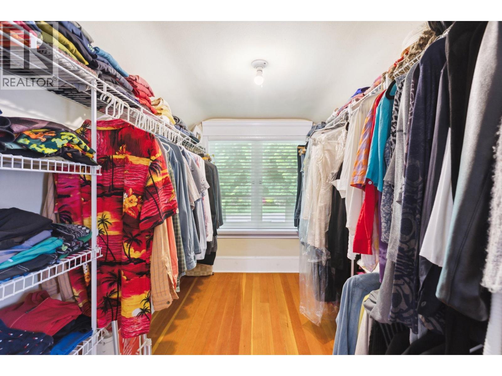 349 E 24TH STREET, North Vancouver