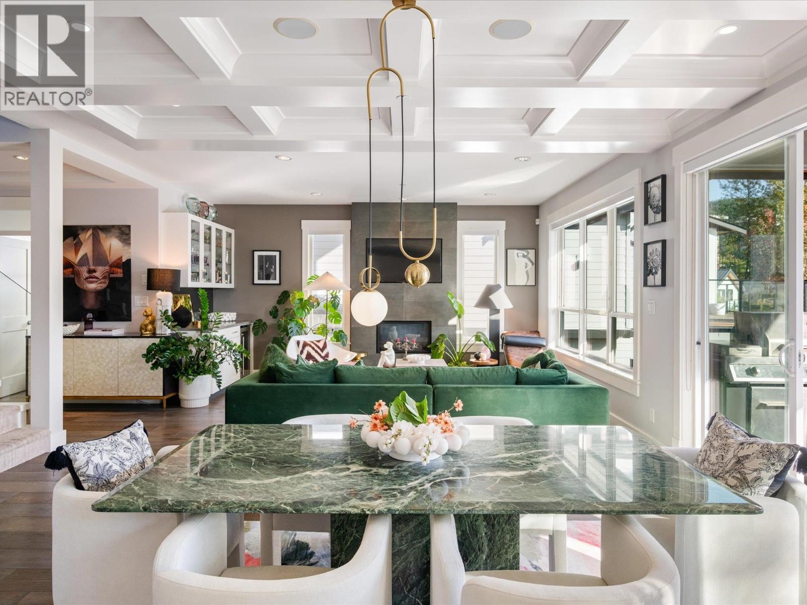 2954 STRANGWAY PLACE, Squamish