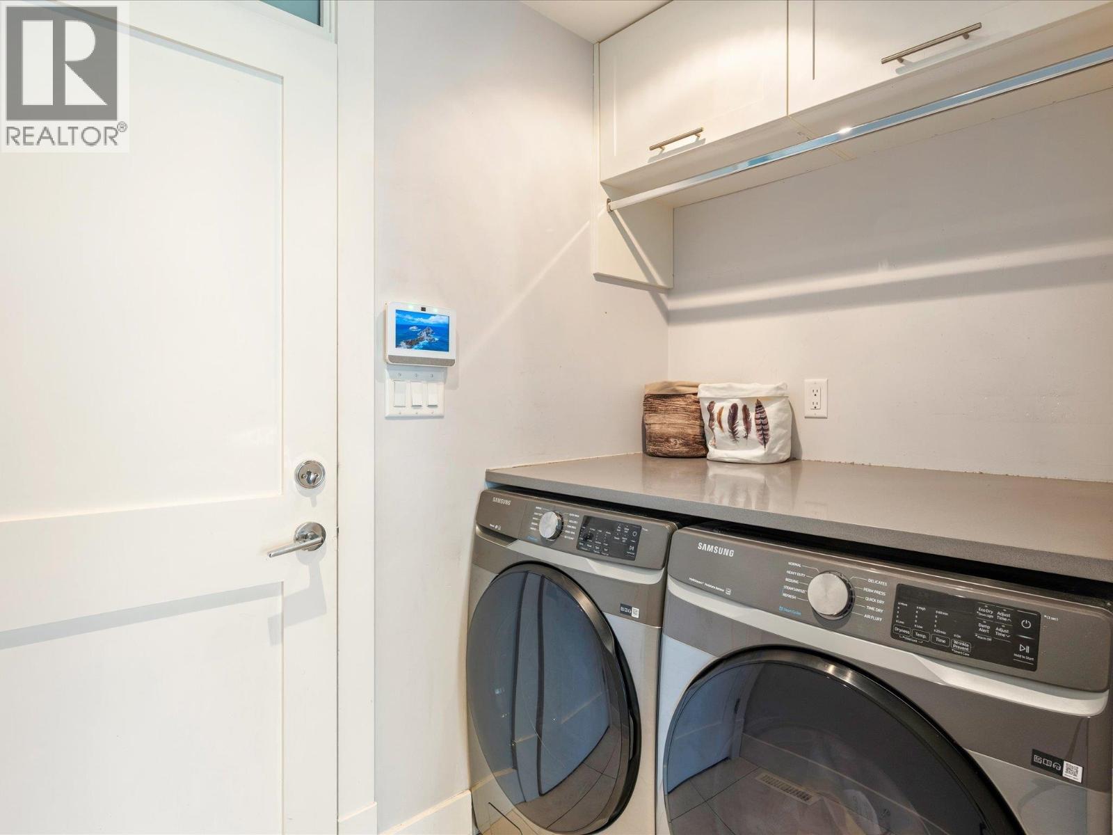 2954 STRANGWAY PLACE, Squamish