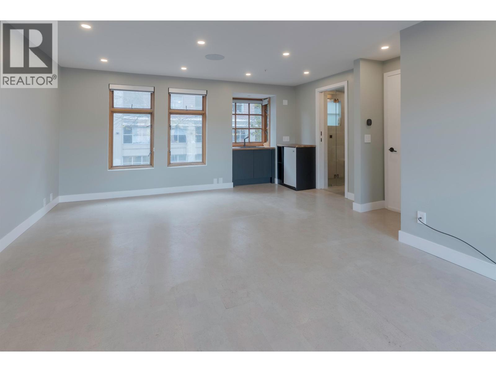 139 ALEXANDER ST, Vancouver