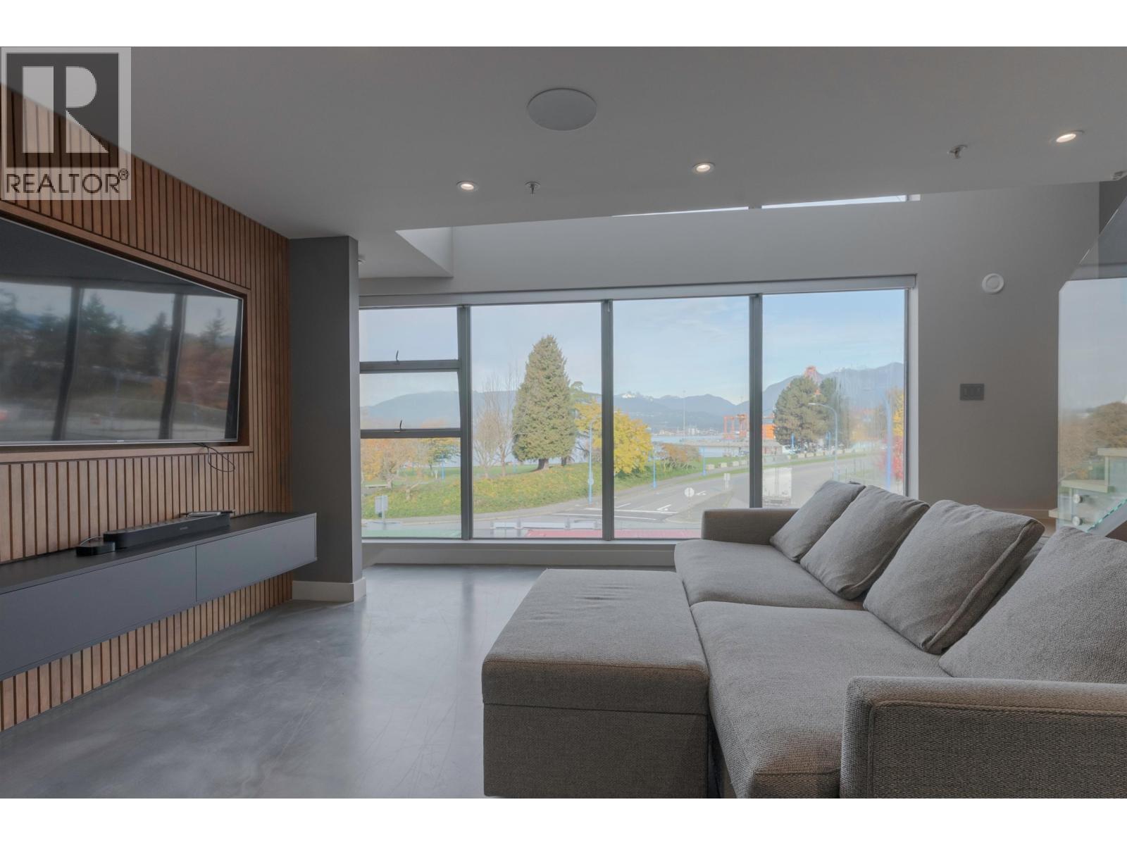 139 ALEXANDER ST, Vancouver