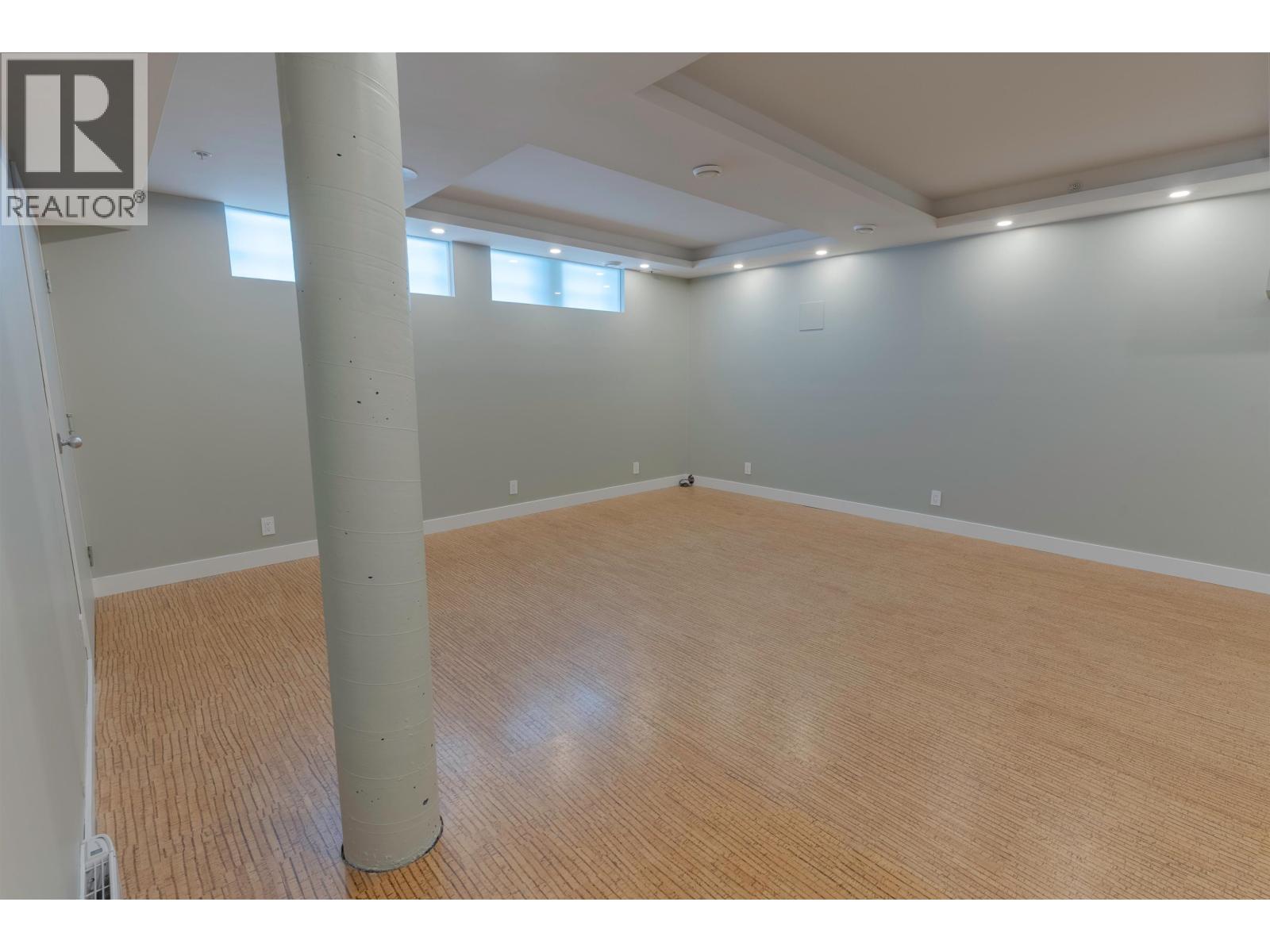 139 ALEXANDER ST, Vancouver