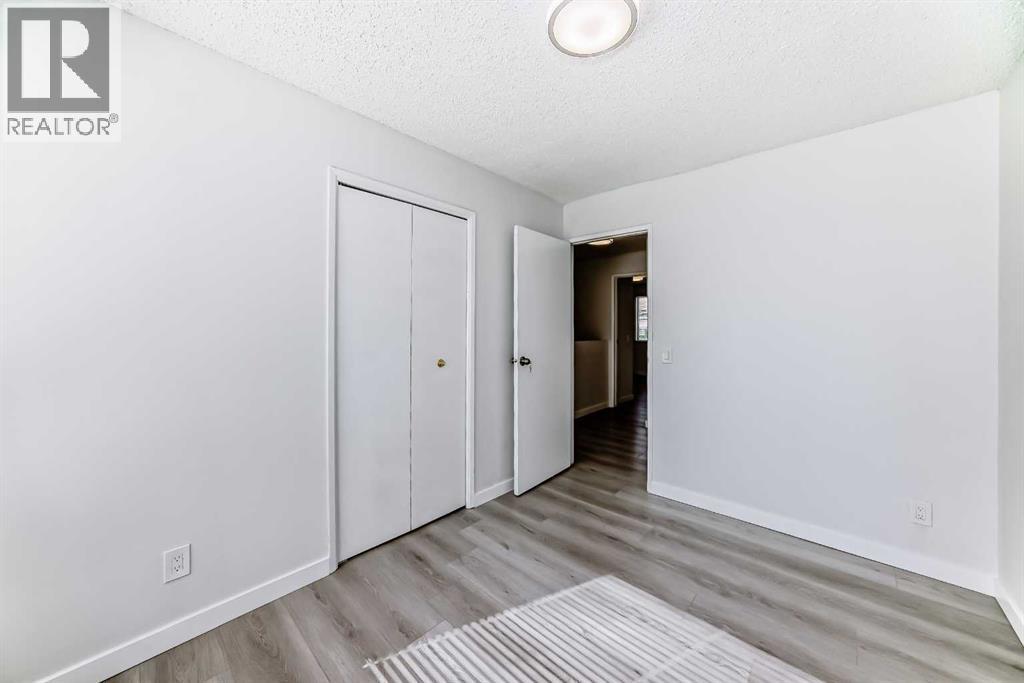 Single Family House for Sale in   Rundleson Road NE Rundle Calgary 