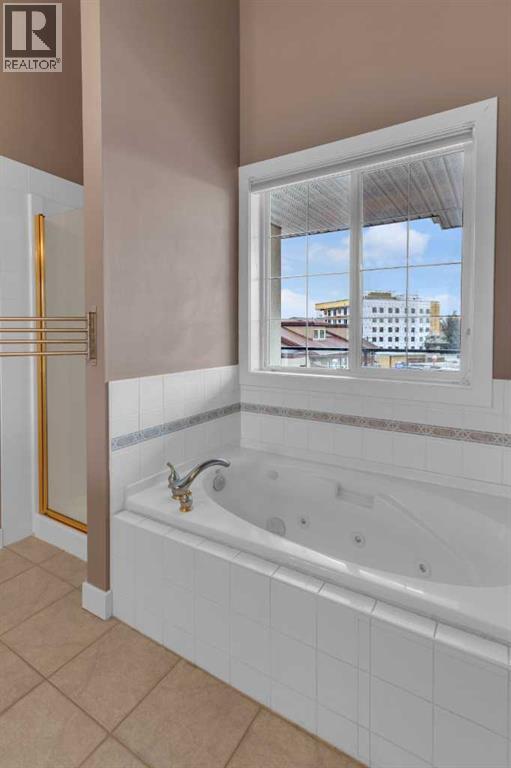 Single Family House Multi-level for Sale in   Parkdale Boulevard NW Parkdale Calgary 