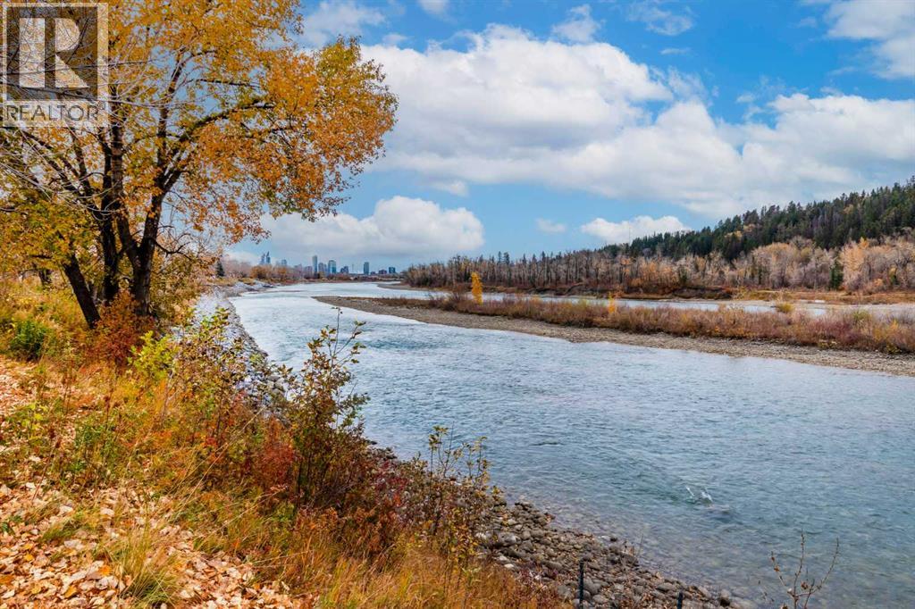 Single Family House Multi-level for Sale in   Parkdale Boulevard NW Parkdale Calgary 