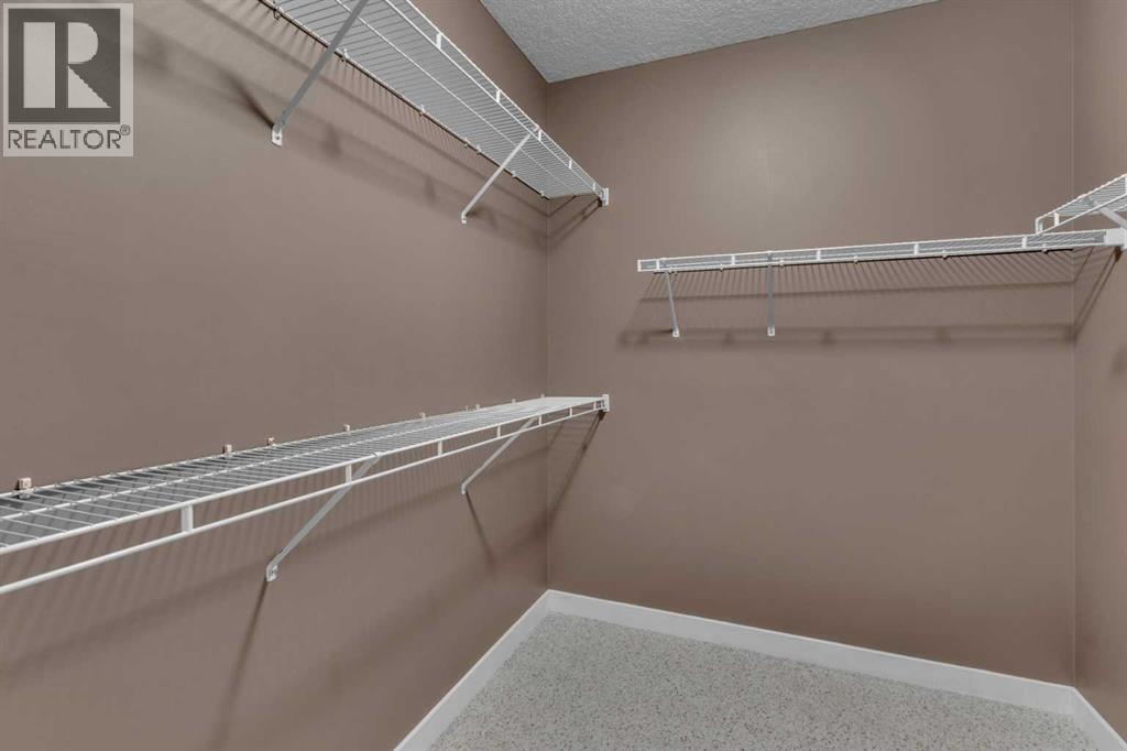 Single Family House Multi-level for Sale in   Parkdale Boulevard NW Parkdale Calgary 