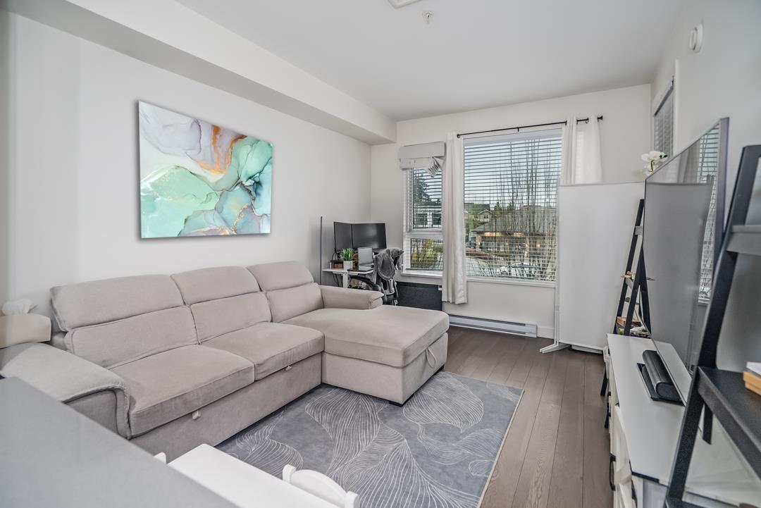 #213-8360 DELSOM Way, Delta