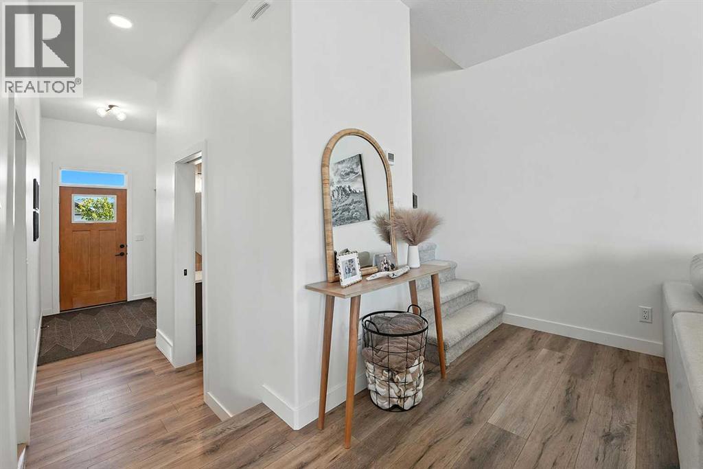 Single Family House for Sale in  Emmett Crescent Evergreen Red Deer 