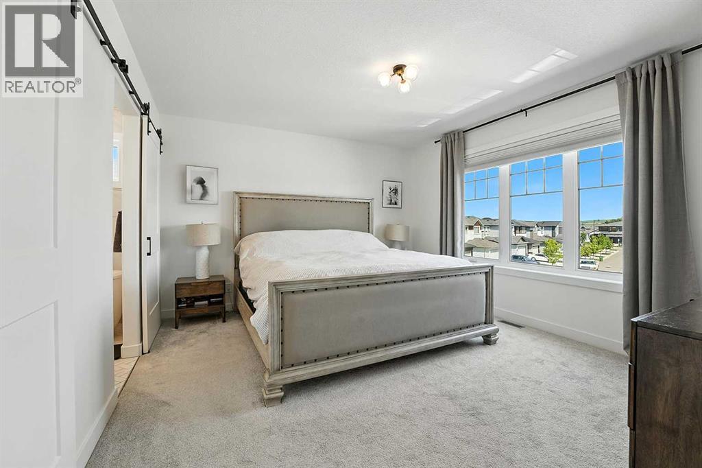 Single Family House for Sale in  Emmett Crescent Evergreen Red Deer 