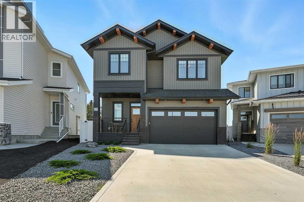 Single Family House for Sale in  Emmett Crescent Evergreen Red Deer 