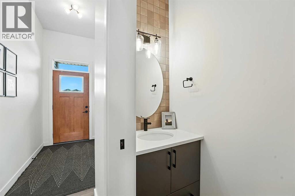 Single Family House for Sale in  Emmett Crescent Evergreen Red Deer 