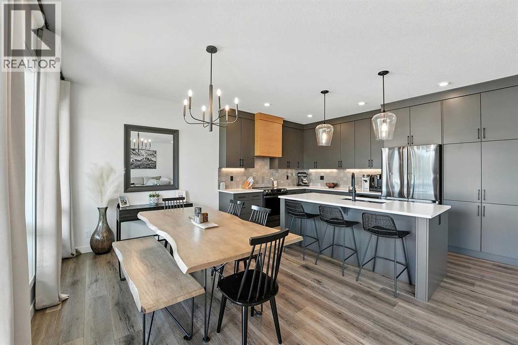 Single Family House for Sale in  Emmett Crescent Evergreen Red Deer 