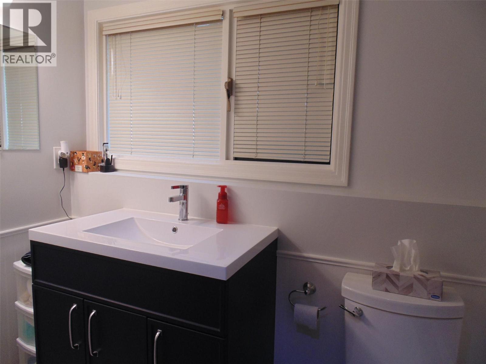 3304 8TH Avenue, Castlegar