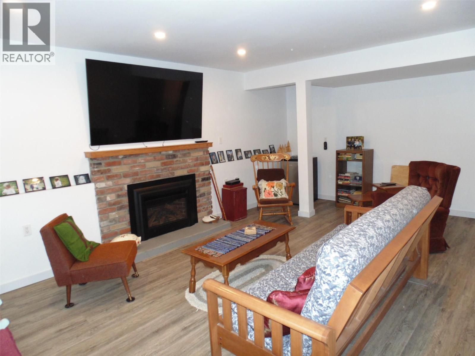 3304 8TH Avenue, Castlegar