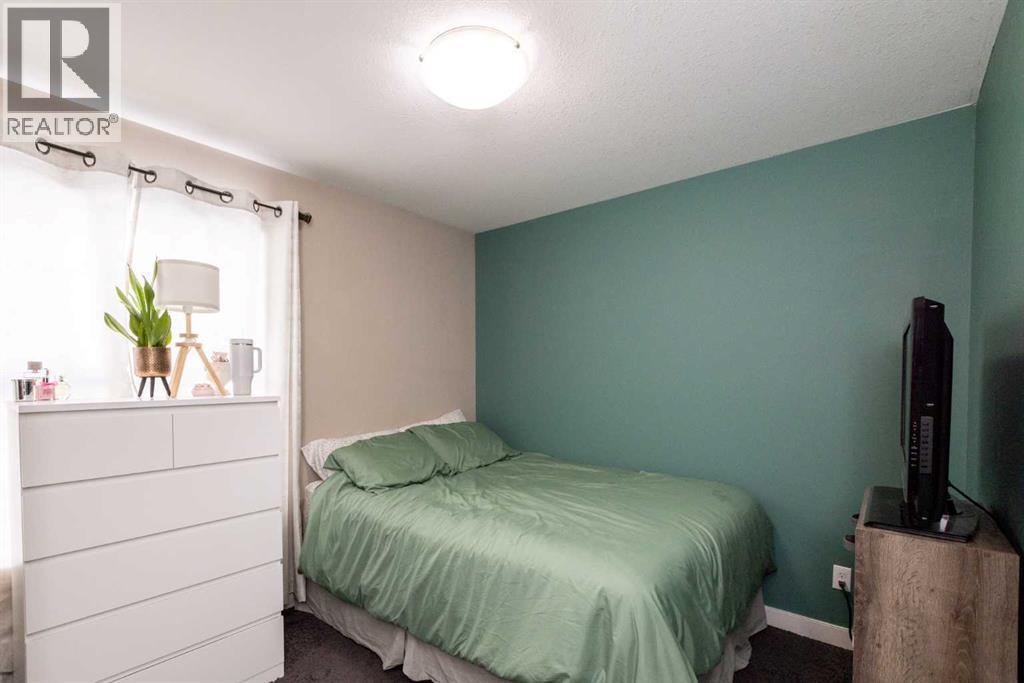 5224 48 Close, Innisfail