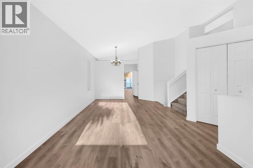 Single Family House 4 Level for Sale in  Shawbrooke Road SW Shawnessy Calgary 