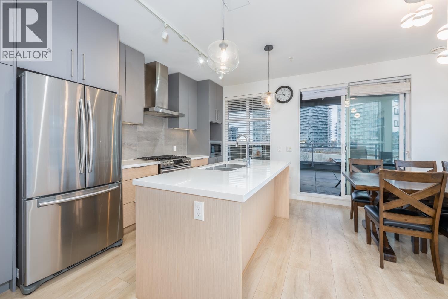 509 603 REGAN AVENUE, Coquitlam