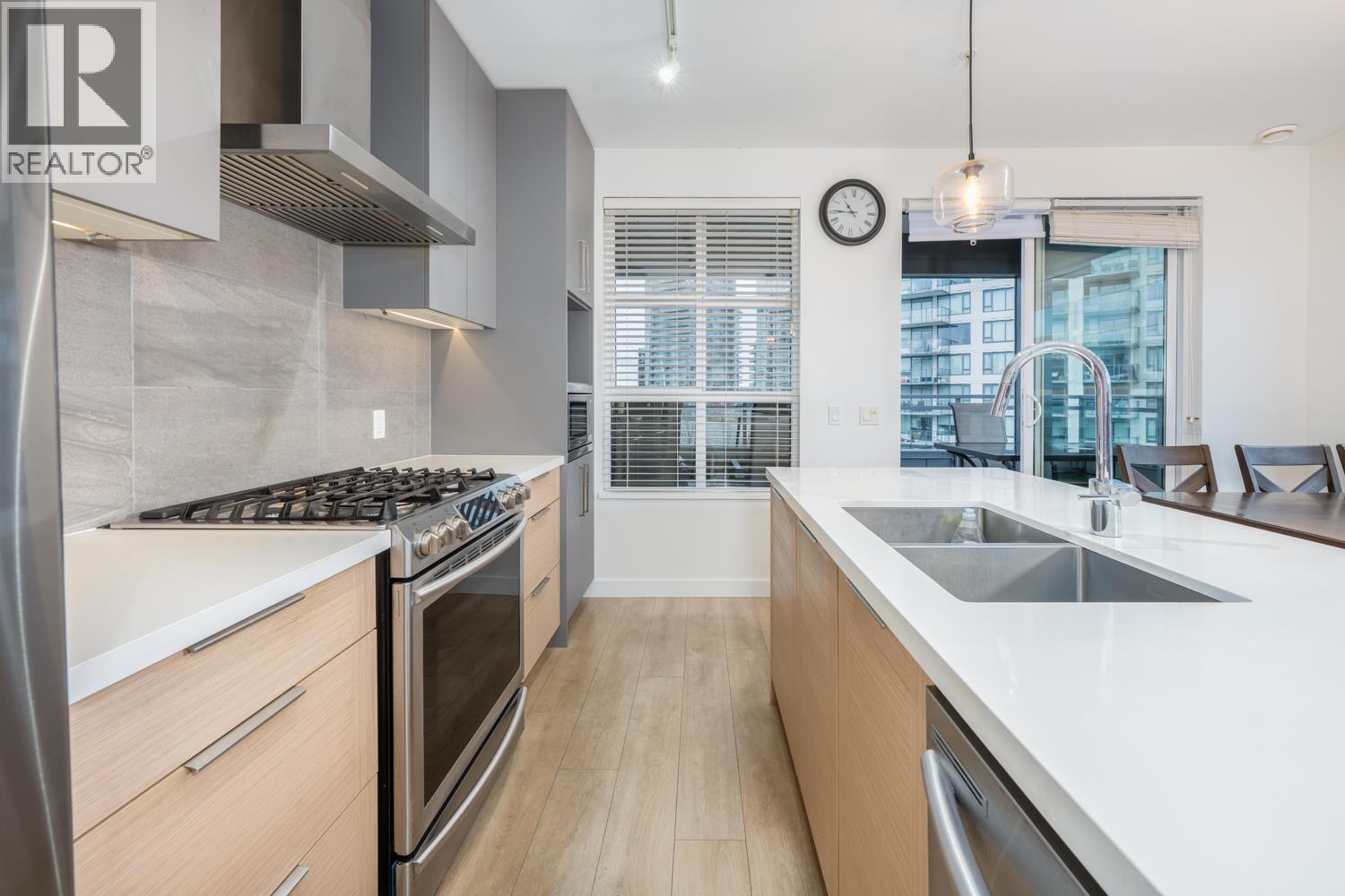 509 603 REGAN AVENUE, Coquitlam