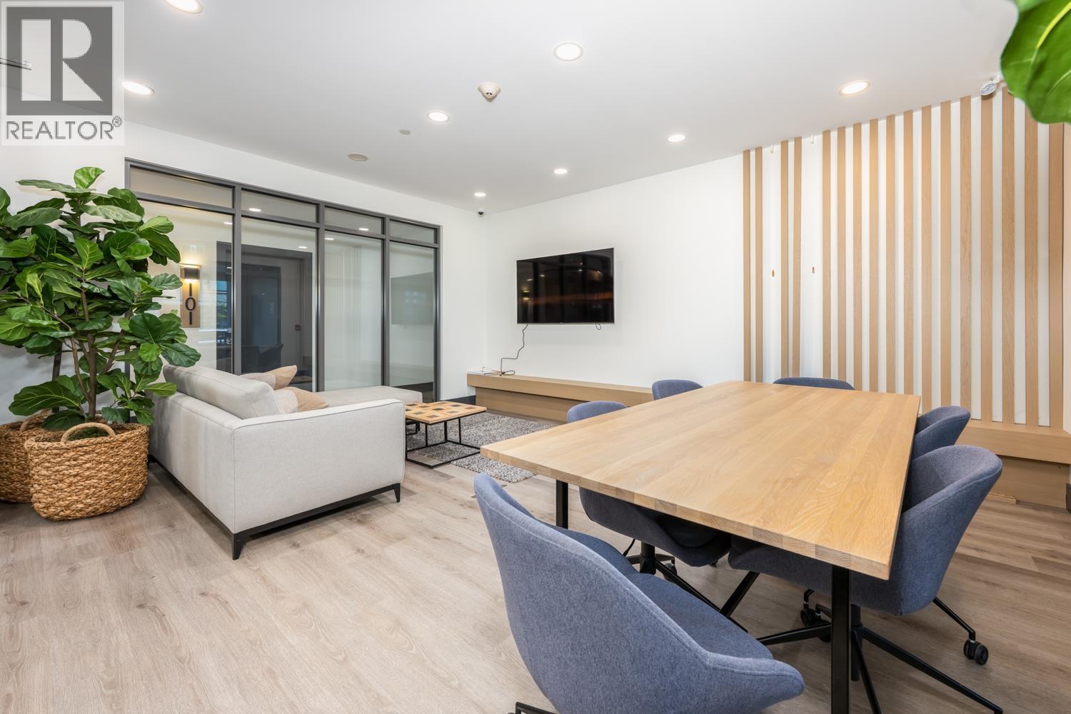 509 603 REGAN AVENUE, Coquitlam