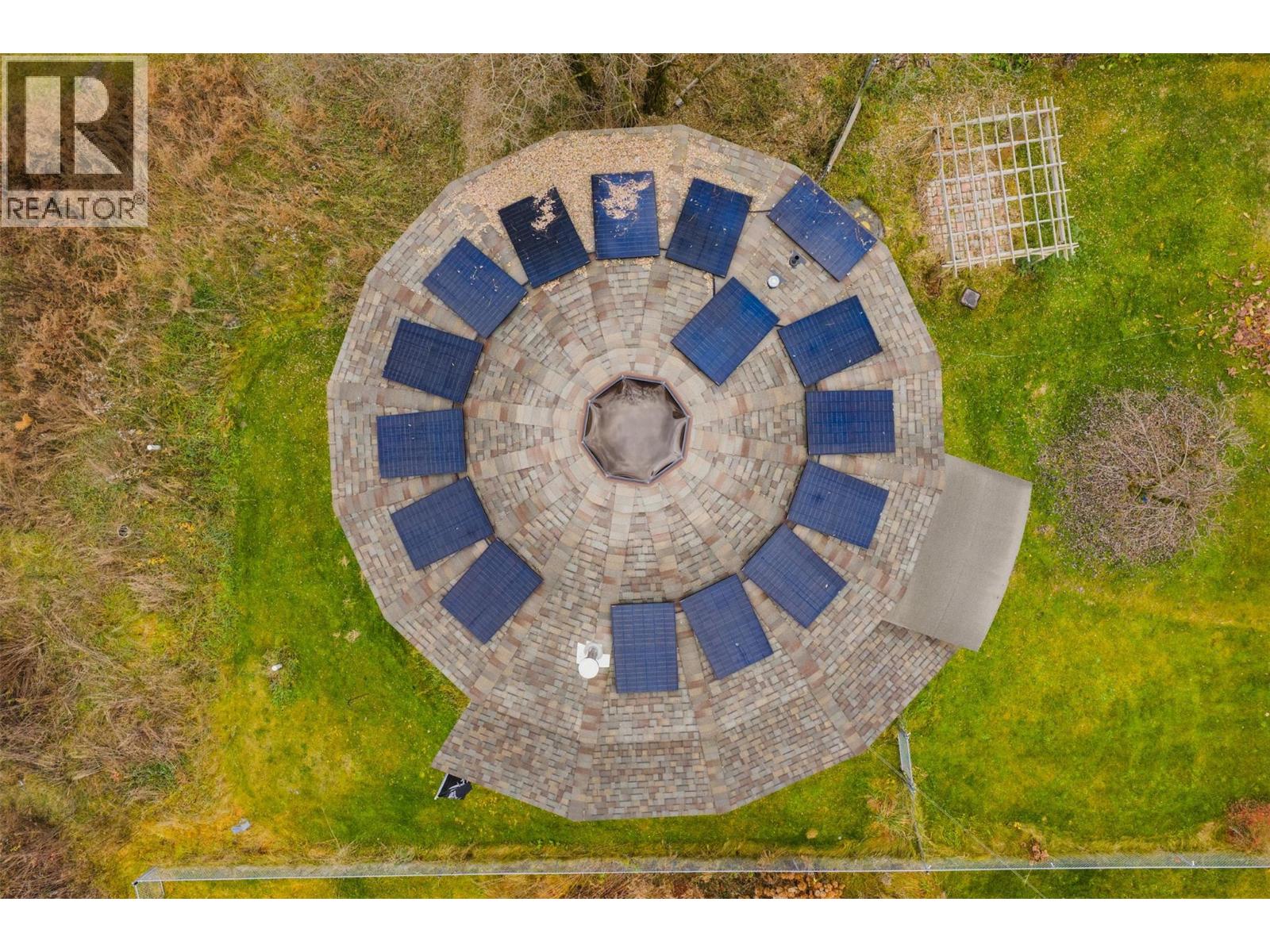 810A 16TH AVENUE - 11